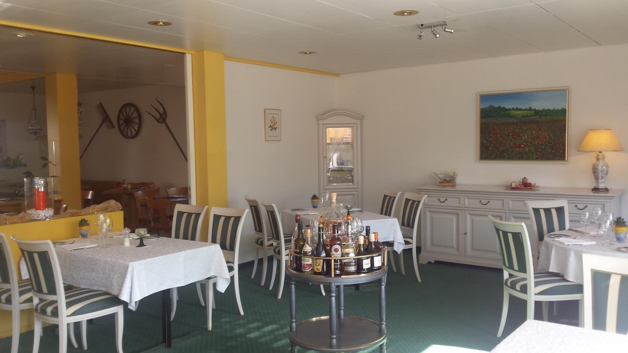 克洛斯特里餐厅酒店 Pieterlen 外观 照片
